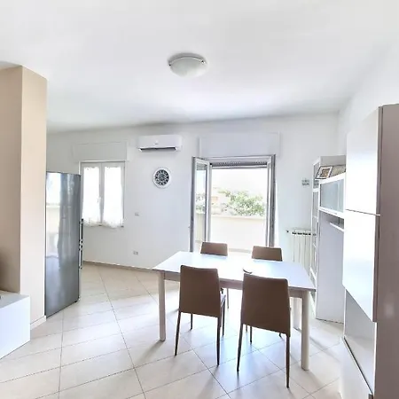 Korinne New 2 Apartamento
